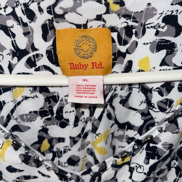 Ruby Rd. Abstract Print Blouse - Black, White, Yellow - Picture 3 of 8